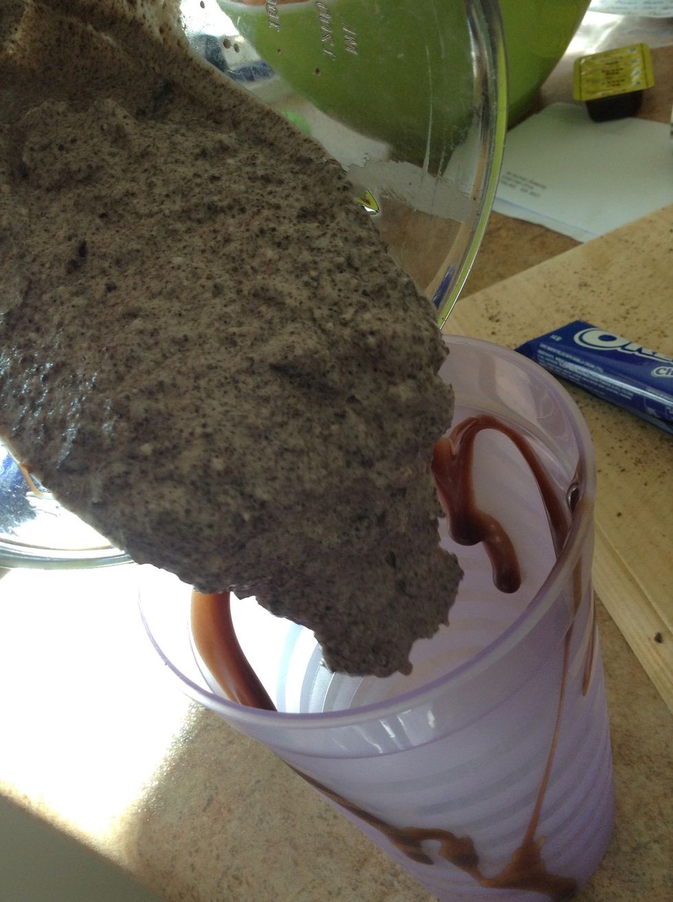 5.) Pour the Oreo mix into a cup