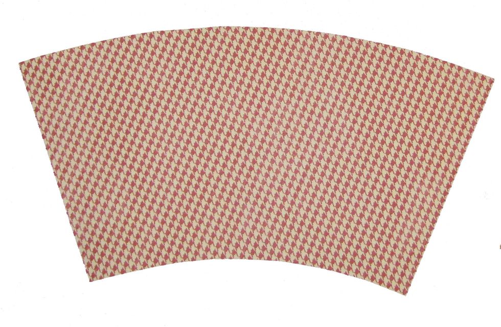 5.\tCut out your cup cover.