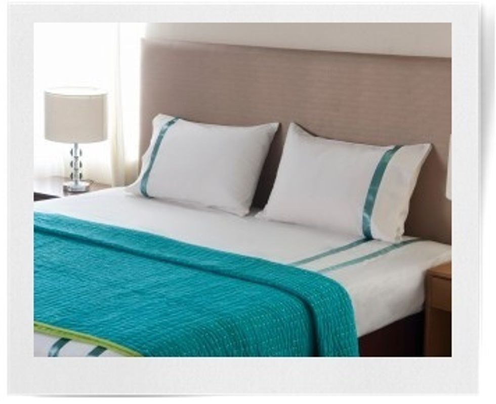 500 Thread Count 100% Fine Cotton Sheet Set With Polyester Ribbon buy: https://www.maddhome.com/bed-sheets-13/500-thread-count-100-fine-cotton-sheet-set-with-polyester-ribbon-1513.html