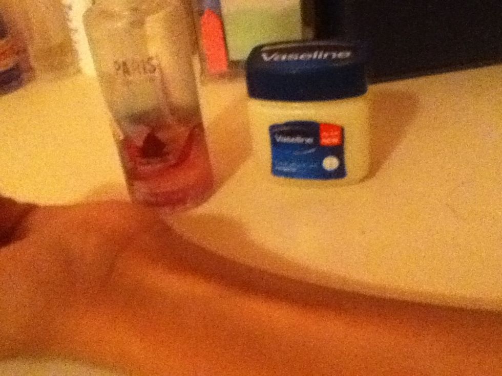 6: Put Vaseline on hands then spray any kind of perfume, that makes the perfume last longer.\ud83d\udc43\ud83d\ude4c