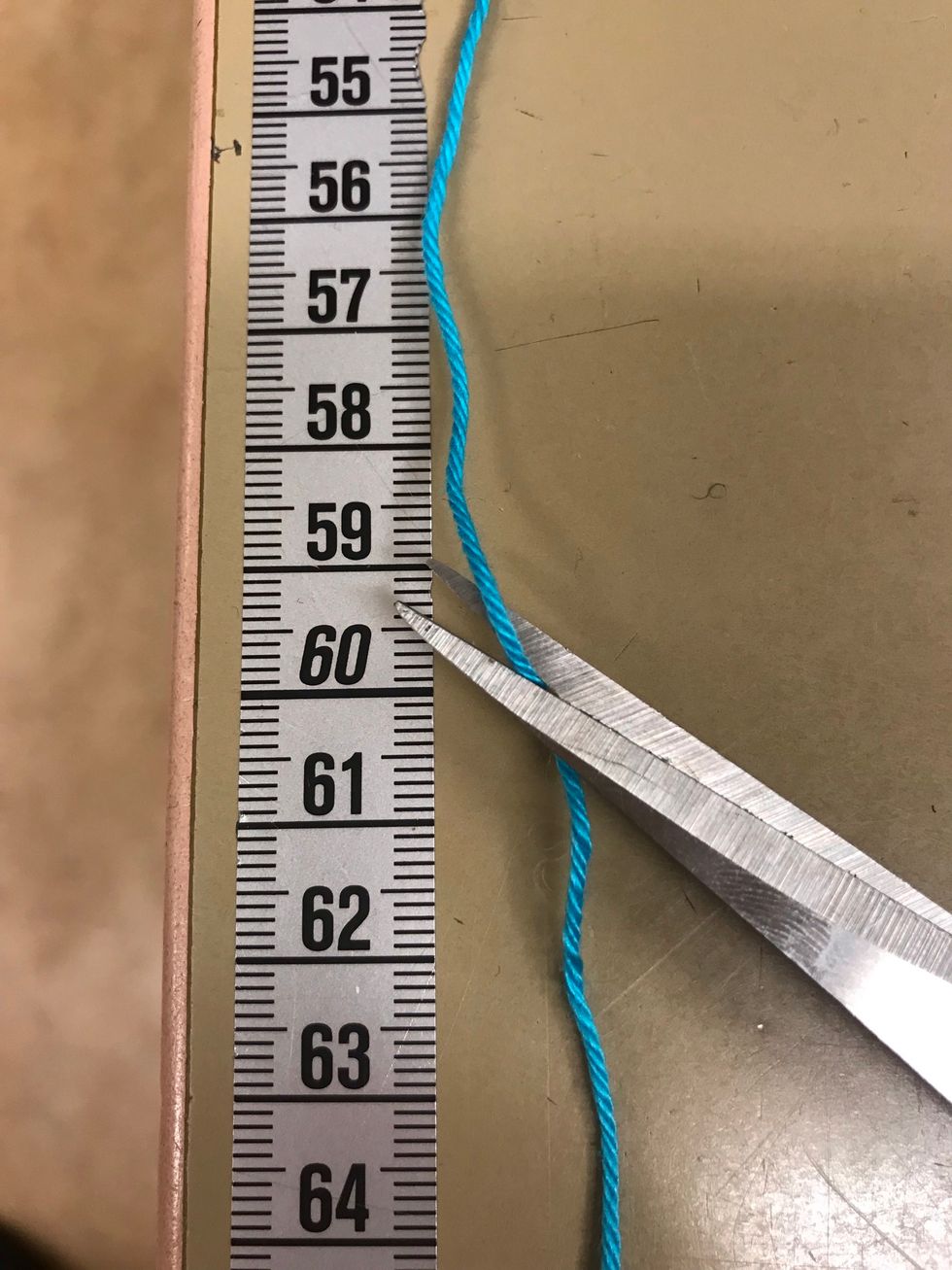 60 cm.