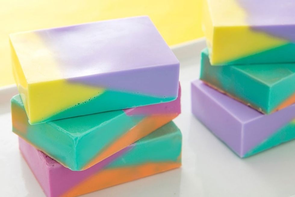 7. DIY Color Blocked Soap: These little darlings are almost too pretty to use, but you can let the person you are gifting these to make that call ;) http://go.brit.co/2hSsRVl