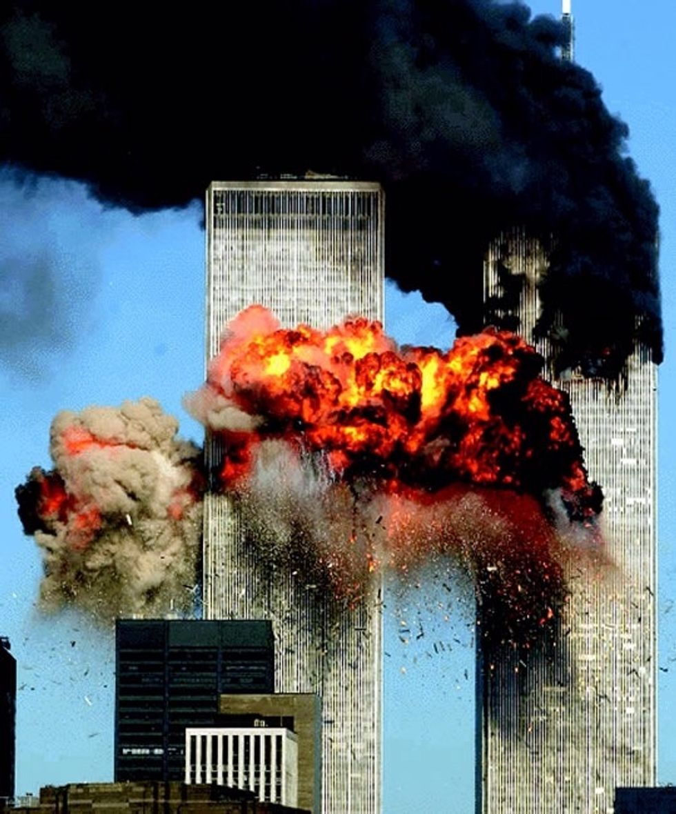 9/11. Destrucci\u00f3n de las Torres Gemelas. Ataques del grupo terrorista Al Qaeda. 2001.