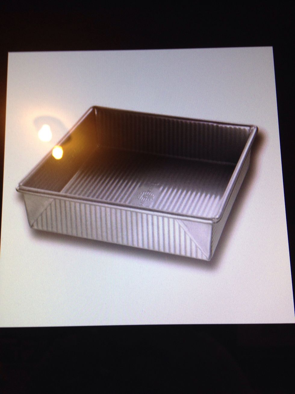 9x9 Baking Pan  Used to bake things of that size  I can bake things 9x9 using this pan