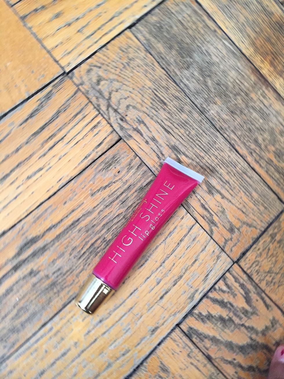 A bright vibrant pigmented lip flood I great spring it bubbly and perfect for spring\ud83d\udc4c I got mine from forever 21