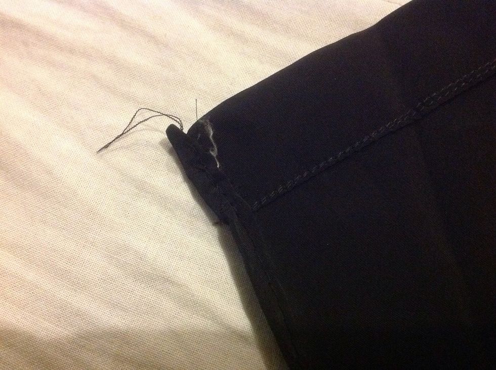 A closer look of the slit at the end.