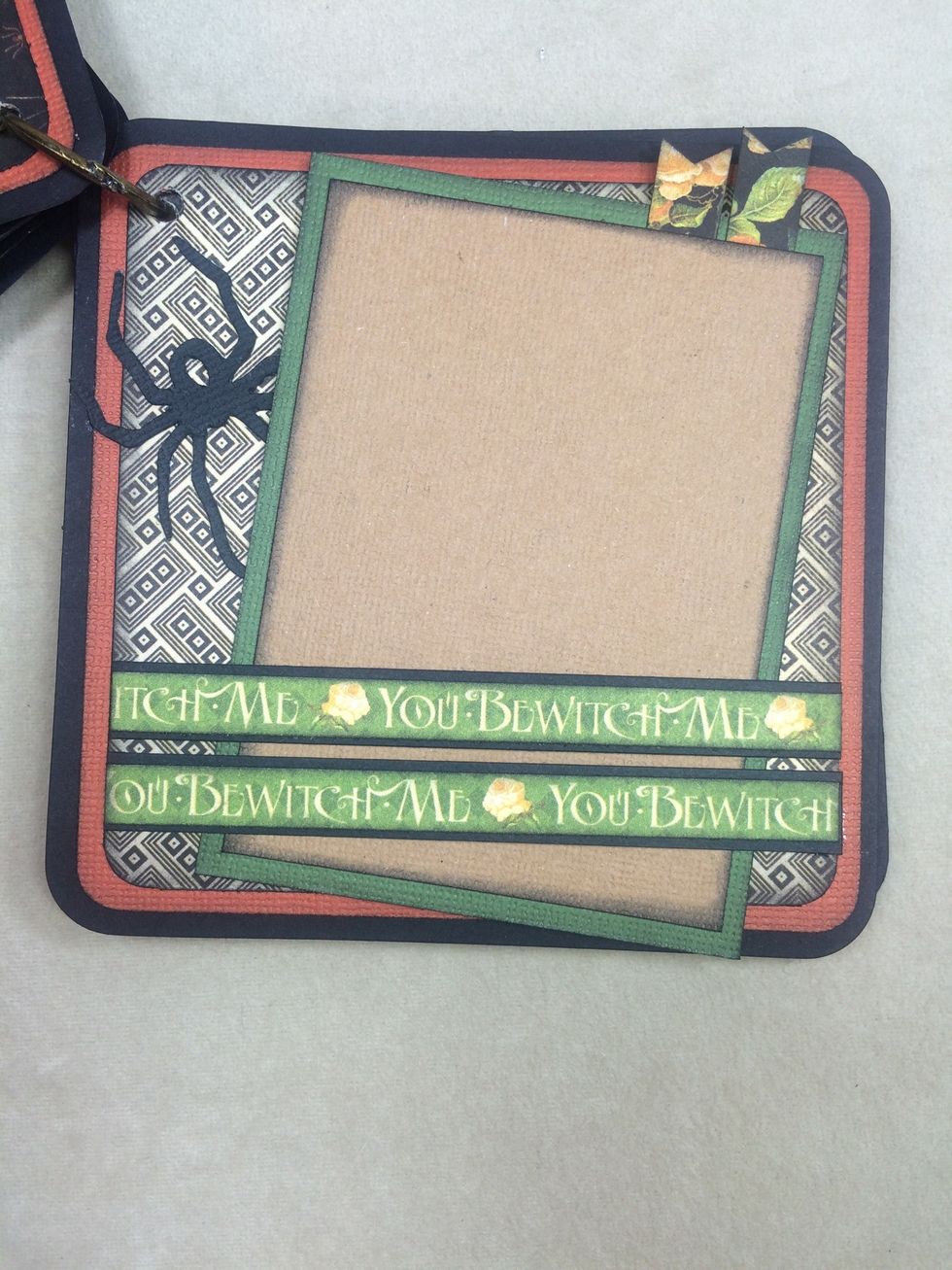 A double band is a unique way to hold a photo mat.