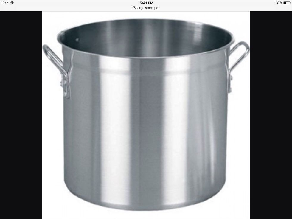A large stock pot is mostly used to make soup. I can use this to make soup.