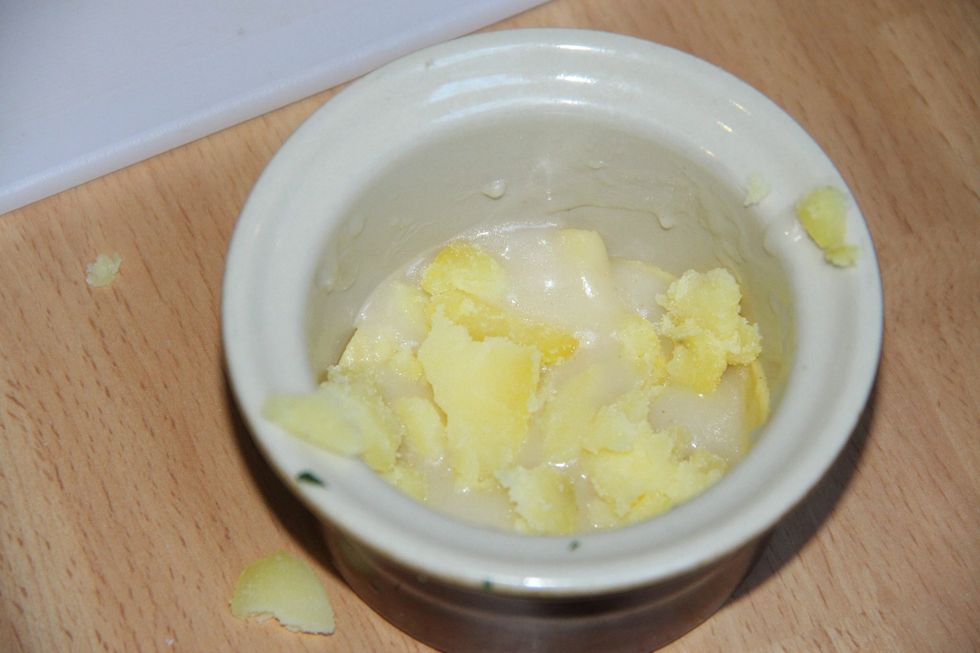 A layer of boiled potatoes