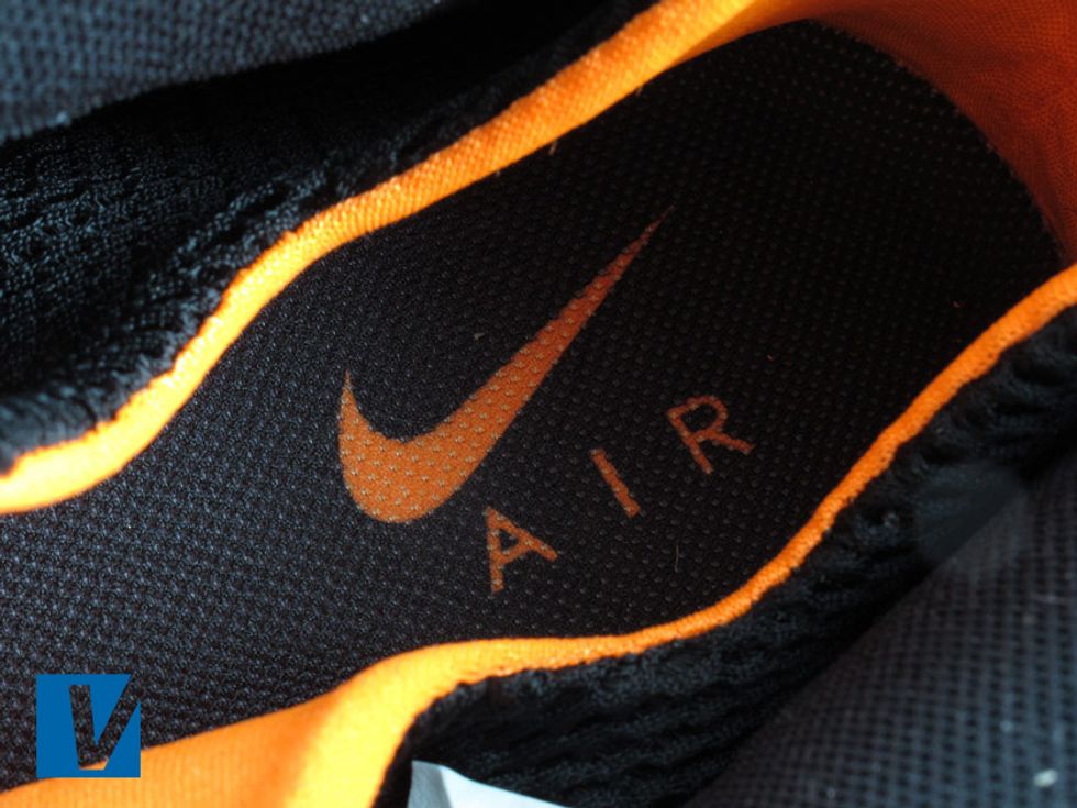 A logo features on the insole. It is usually, but not always, the Nike Swoosh with the word "Air" underneath, without any registered "R's". Check that the logo has not worn away if the shoe is new.