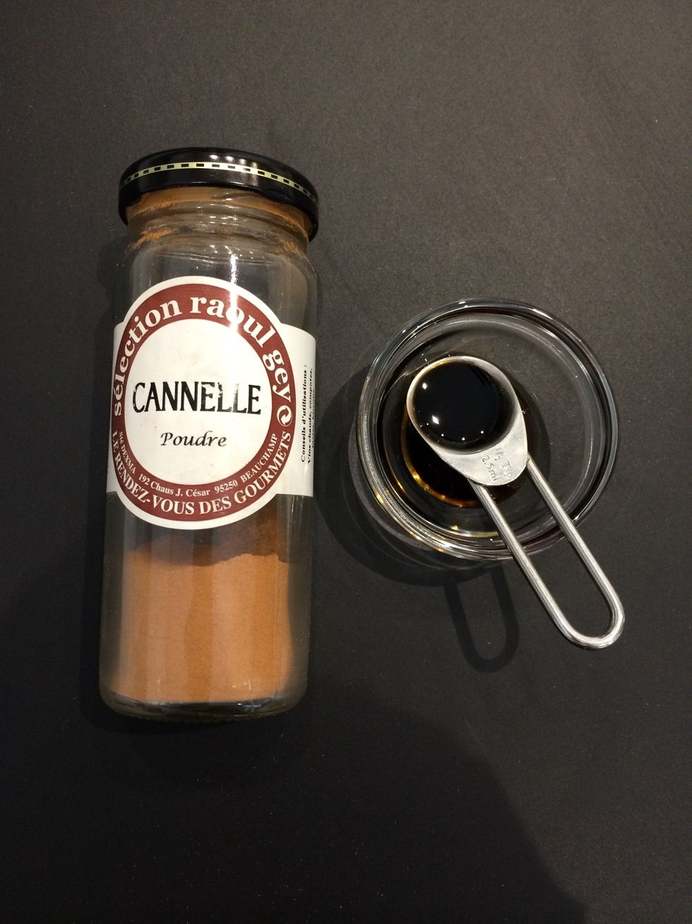 A personal choice vanilla extract 1/2 Tsp, and cinnamon 1/2 tsp