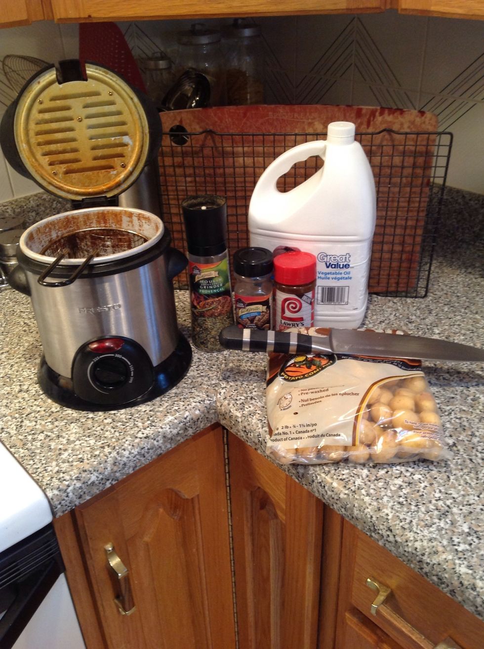 A pic of what you'll need.... Likely you'll have all these items in your cabinets.