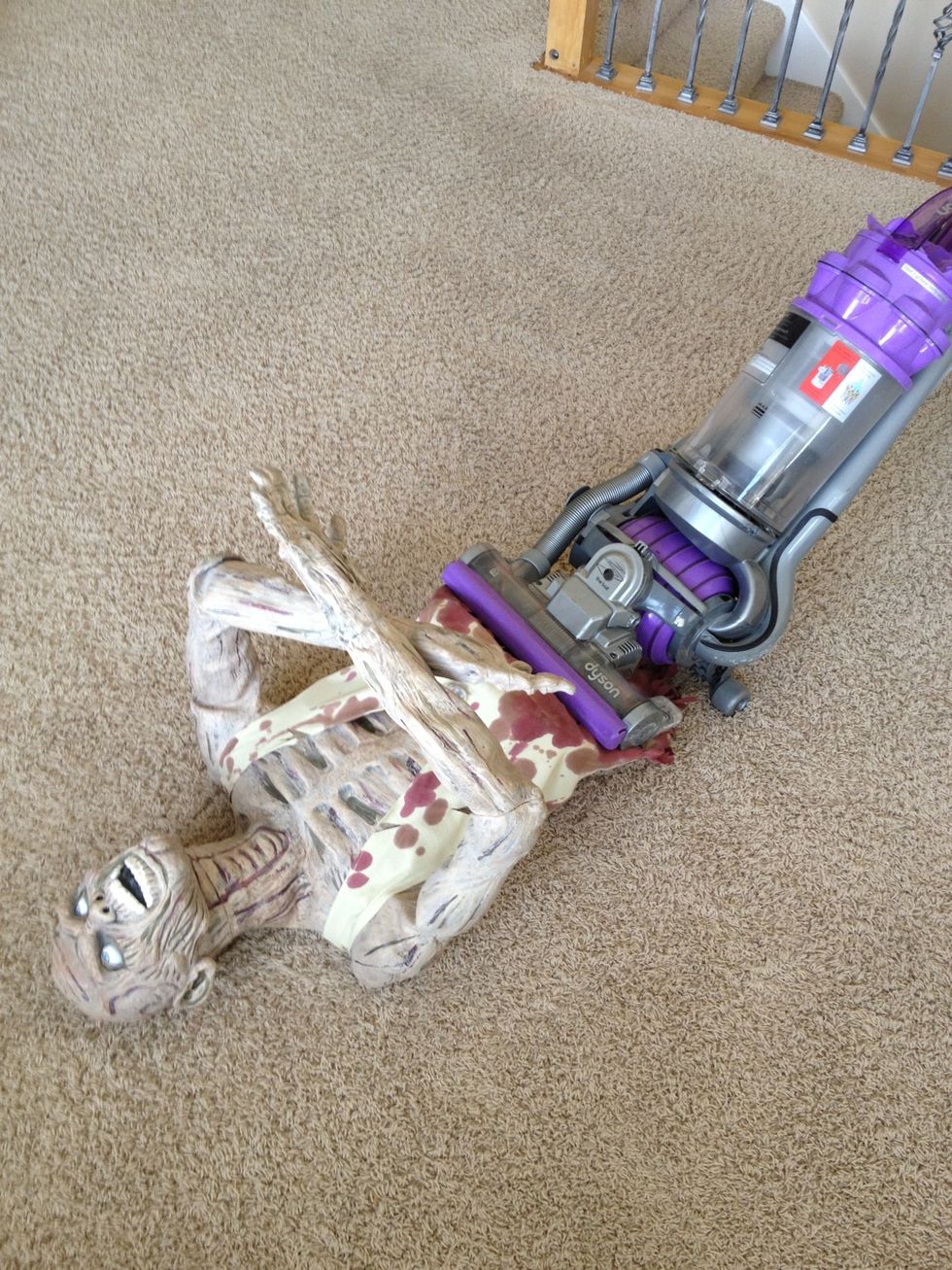 A vacuum so strong you can use it as a weapon in the next zombie apocalypse!