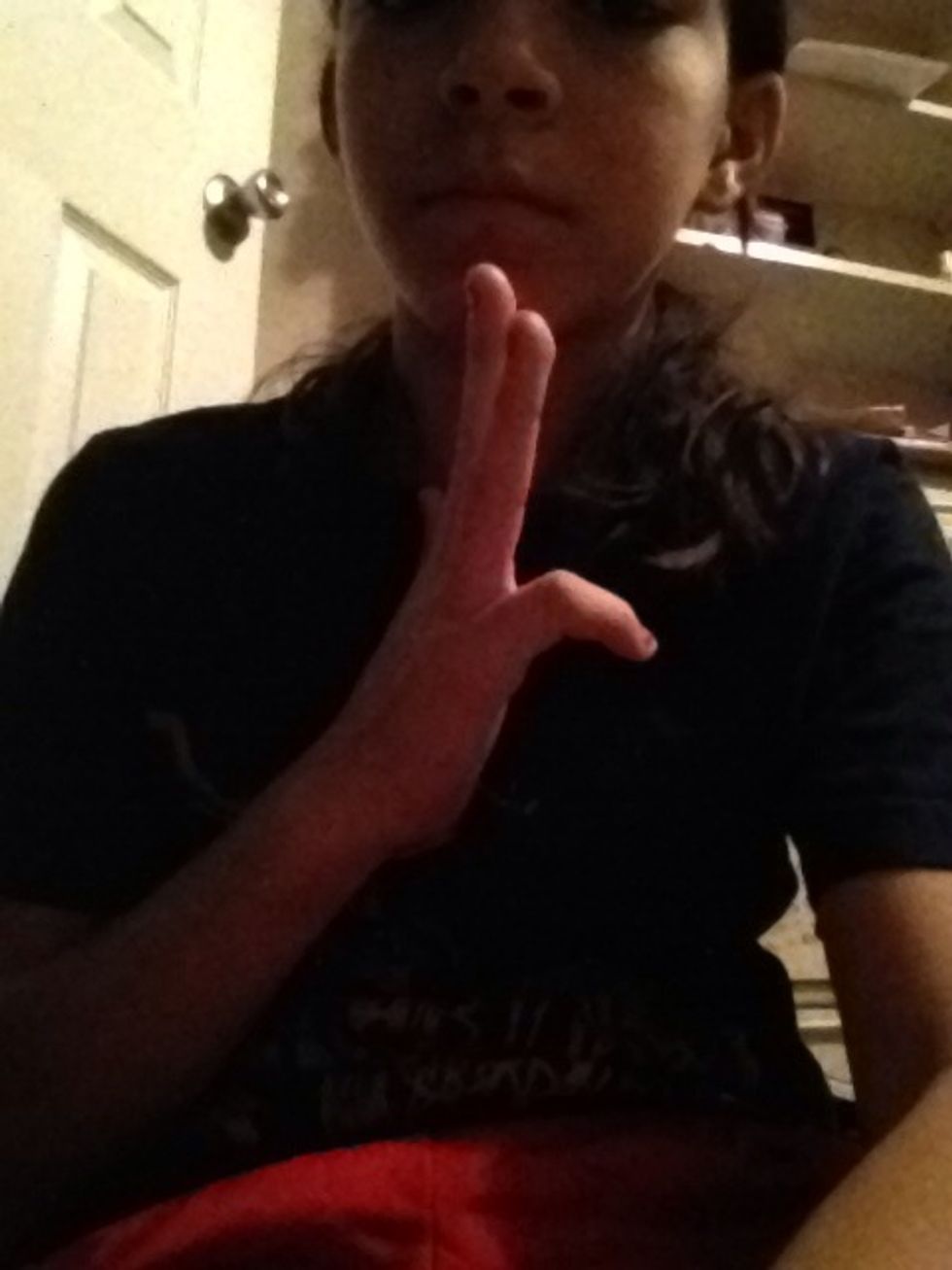 A "w" but bring it to ur chin and its*water*