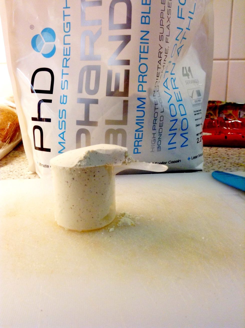 About a 1/2 cup of protein powder!