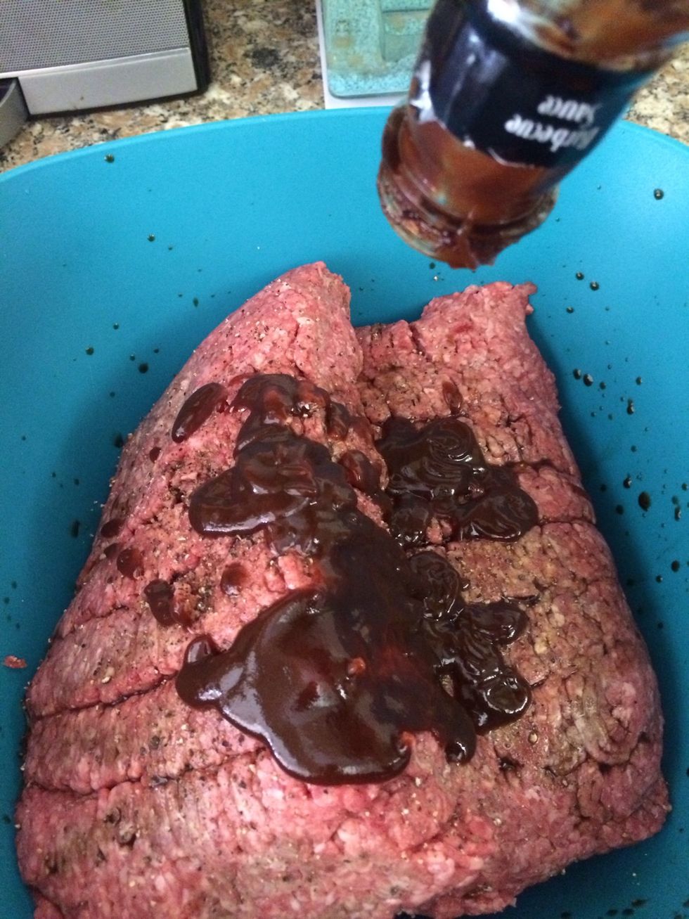 About another 1/4 of BBQ sauce
