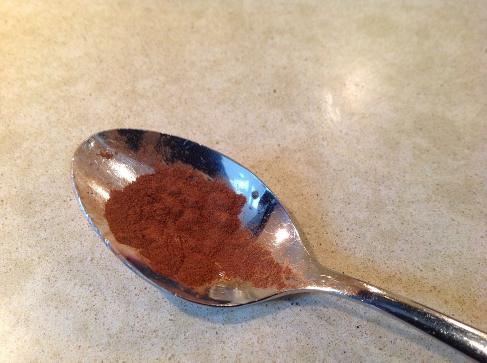 About this much cinnamon, but you can use less - a little goes a loooong way