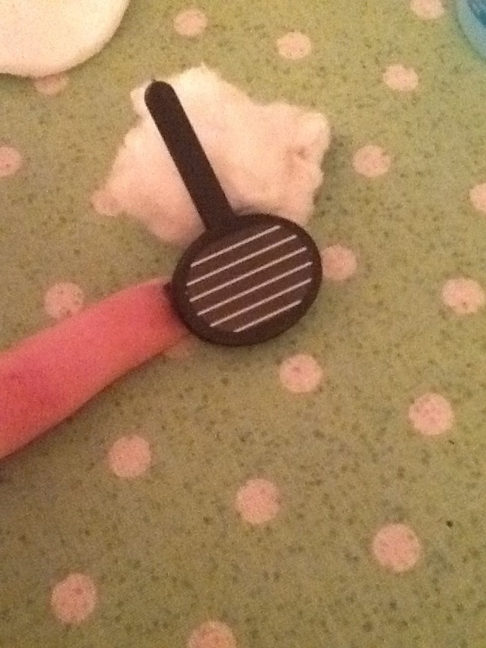 Act QUICKLY and hold the magnet slightly above the nail (hovering) 10-15 seconds max and it should be something like this............