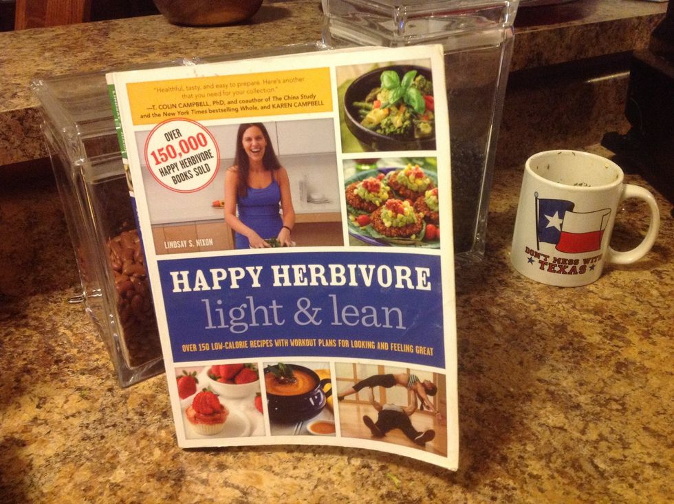Adapted from the Happy Herbivore Light & Lean cookbook by Lindsay Nixon. Check out her blog at HappyHerbivore.com, if you're interested in plant-based comfort foods and simple delicious recipes.