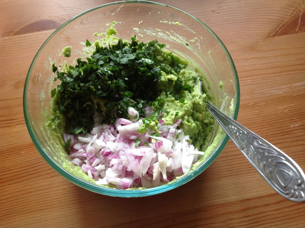 Add 1/2 cup onions, 1/2 cup cilantro and green chillies to taste.