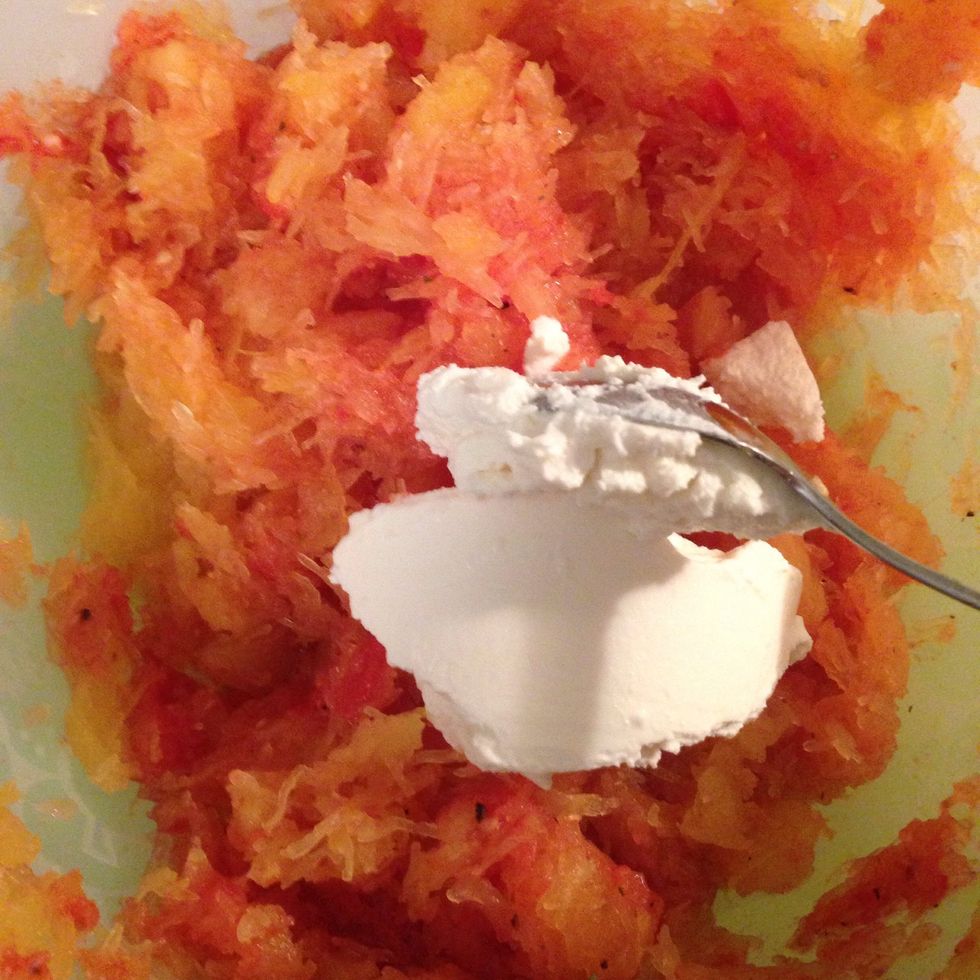 Add 1/2 of the ricotta and salt to the squash.