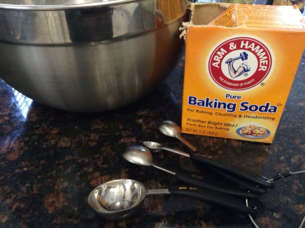 Add 1/2 tsp baking soda to dry ingredients.