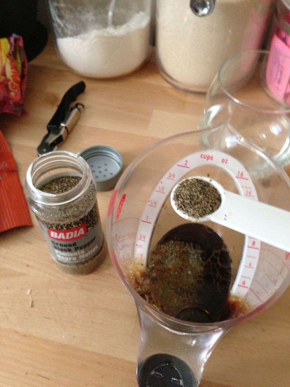 Add 1/2 tsp of black pepper to the mixture.