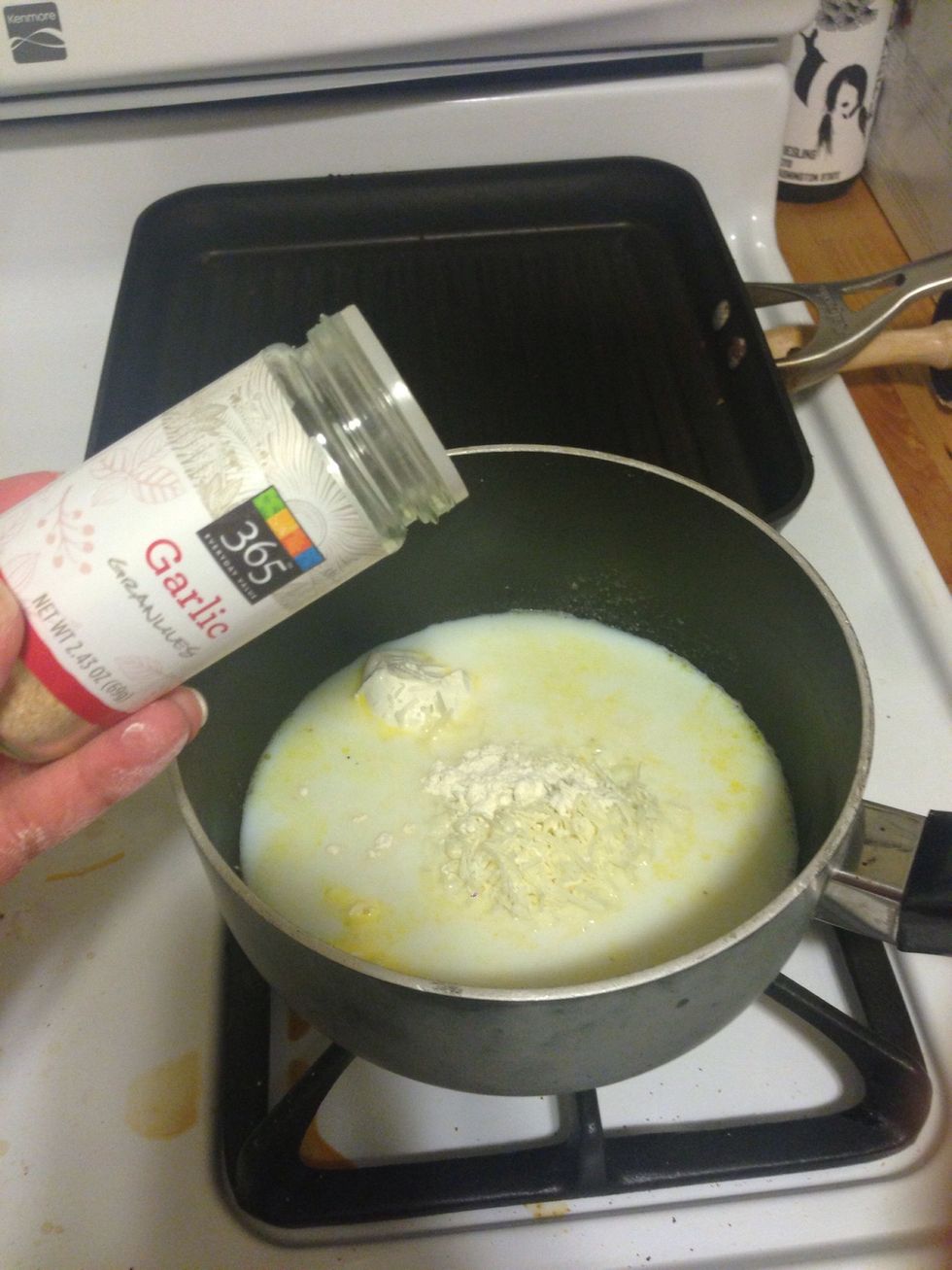 Add 1/2 tsp of garlic powder.