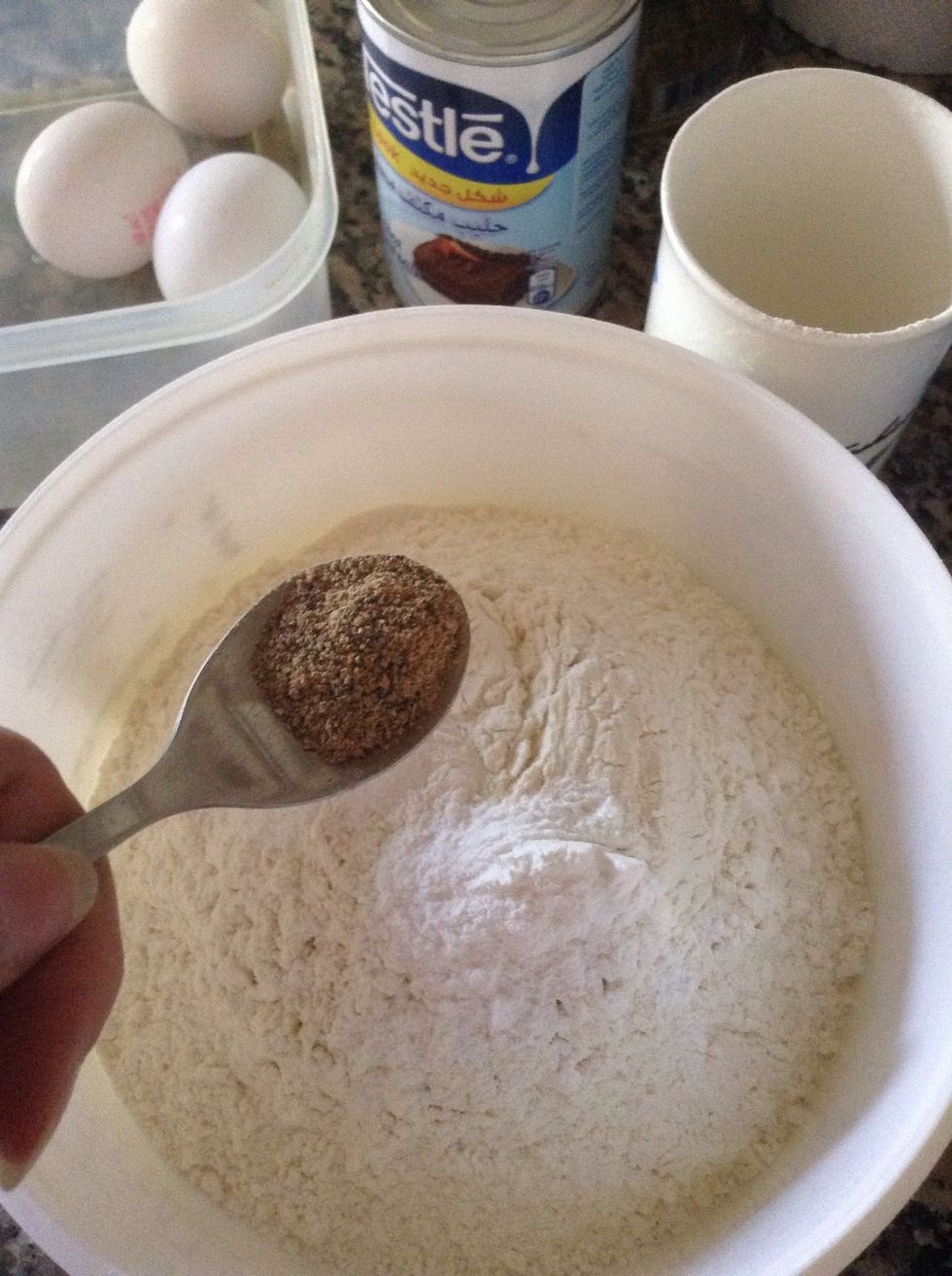 Add 1/4 of cardamom crushed in flour
