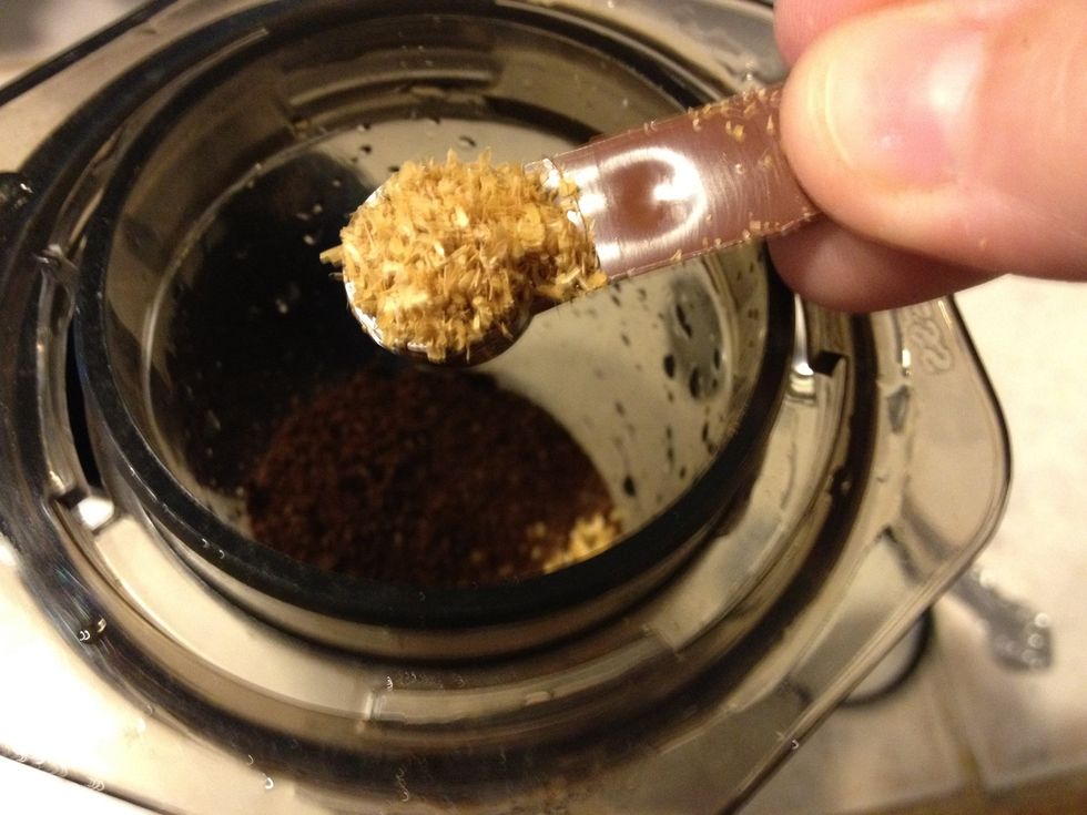 Add 1 scoop of Inbru Vanilla Bean flavor per cup, more or less depending on your taste.