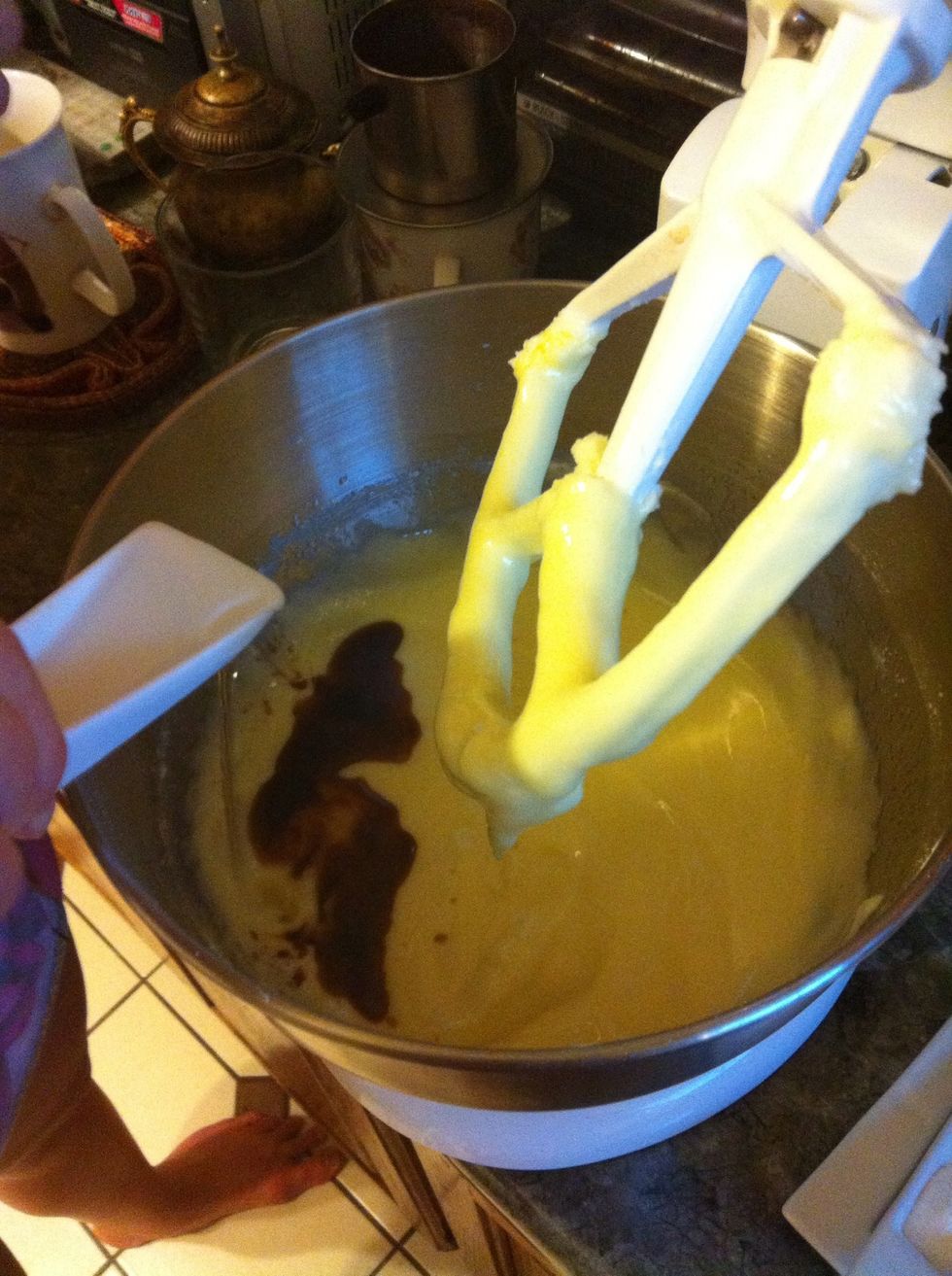 Add 1 tablespoon of almond extract