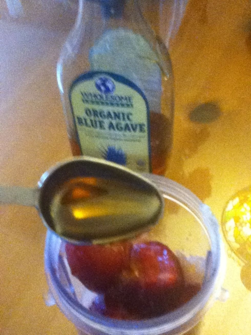 Add 1 tablespoon of organic agave nectar to sweeten.