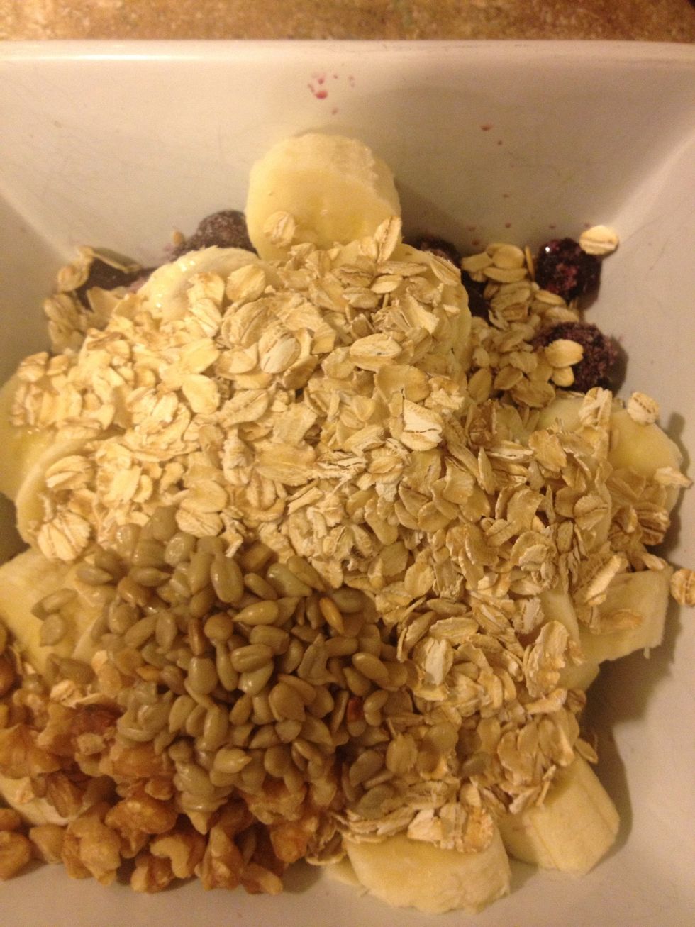 Add 1 tablespoon sunflower seeds