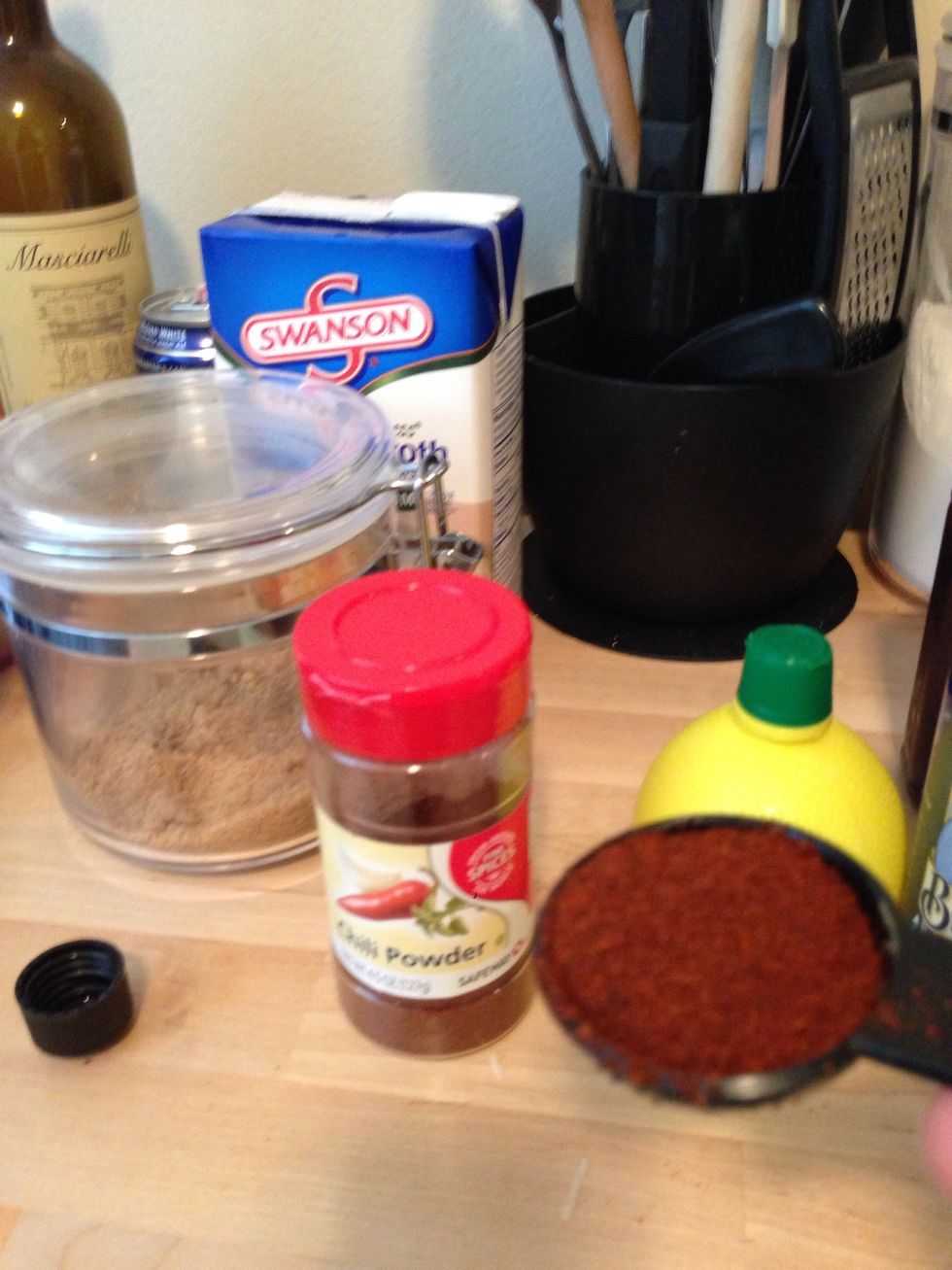 Add 1 Tbsp chili powder to the bowl.