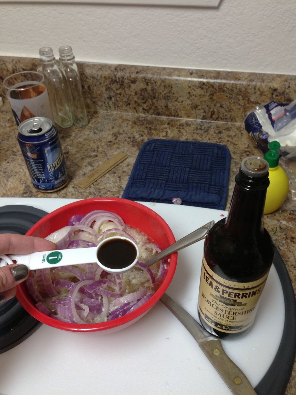 Add 1 Tbsp of worcestershire sauce to the bowl.
