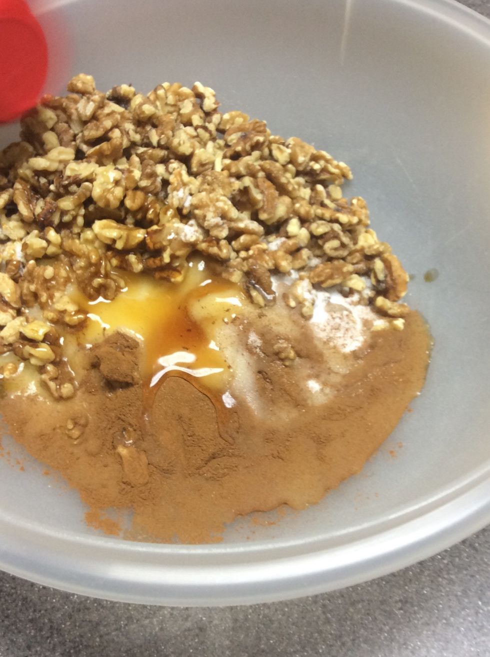 Add 1 teaspoon of vanilla extract and add 2 teaspoons of cinnamon to your bowl