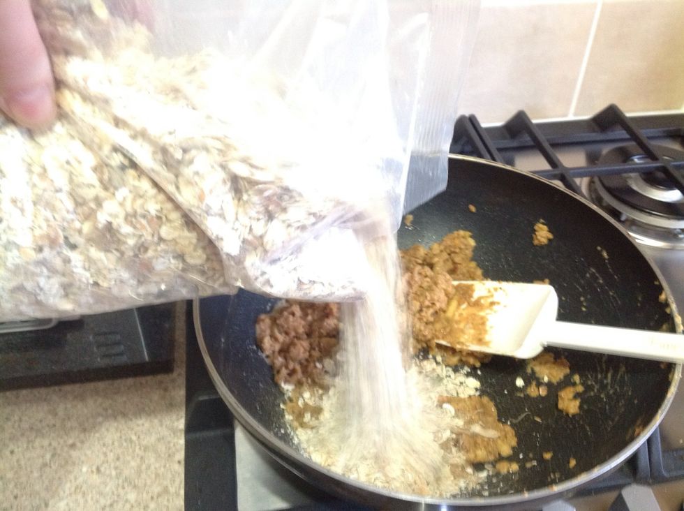Add 2-3 parts of porridge oats, or 1 part of flour. If you need to, add more suet to keep the consistency sticky.