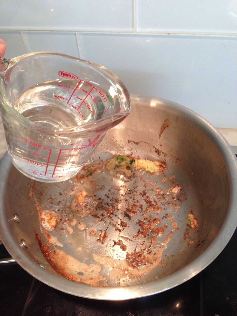 Add 2 cup of water in the pot