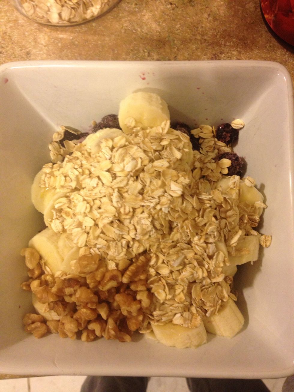 Add 2 tablespoon walnuts