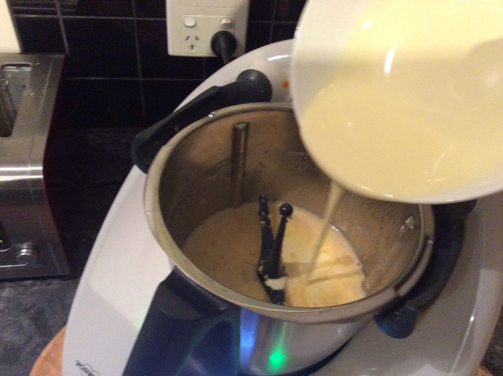 Add 200mls of cream and mix for 40 seconds on speed 2.