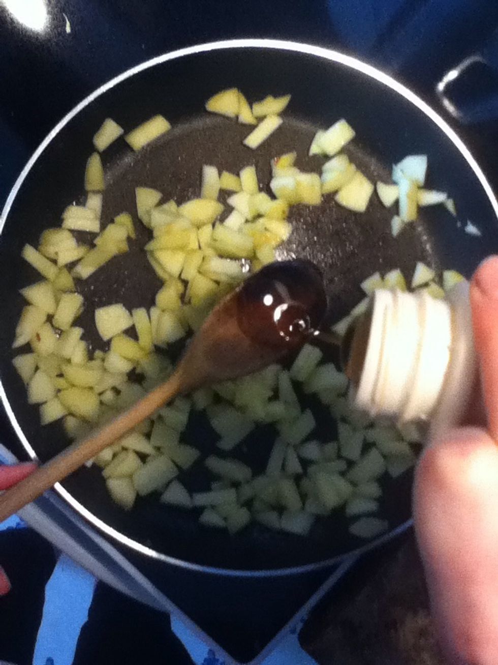 Add 3 tablespoons of maple sirup