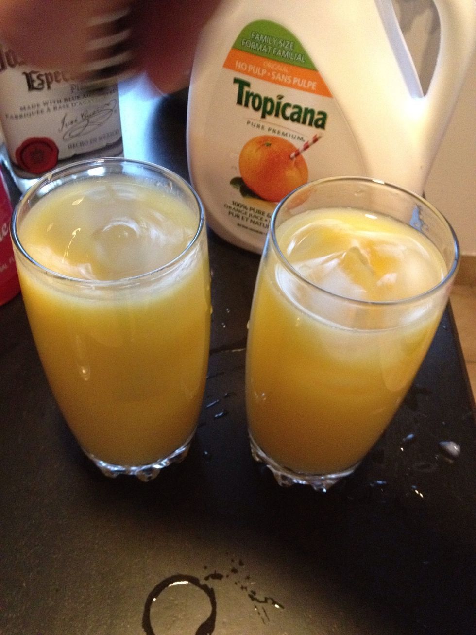 Add 4 Parts orange juice (i added 8Oz) and stir it well