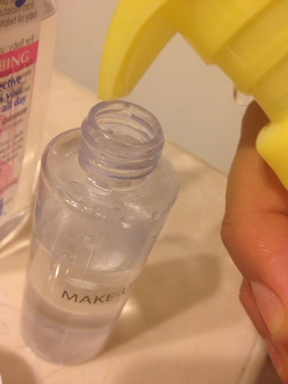 Add 5-8 pumps of baby shampoo