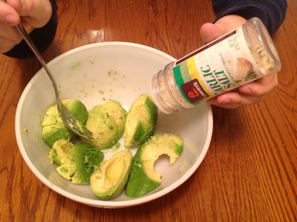 Add 7-9 shakes of garlic salt.