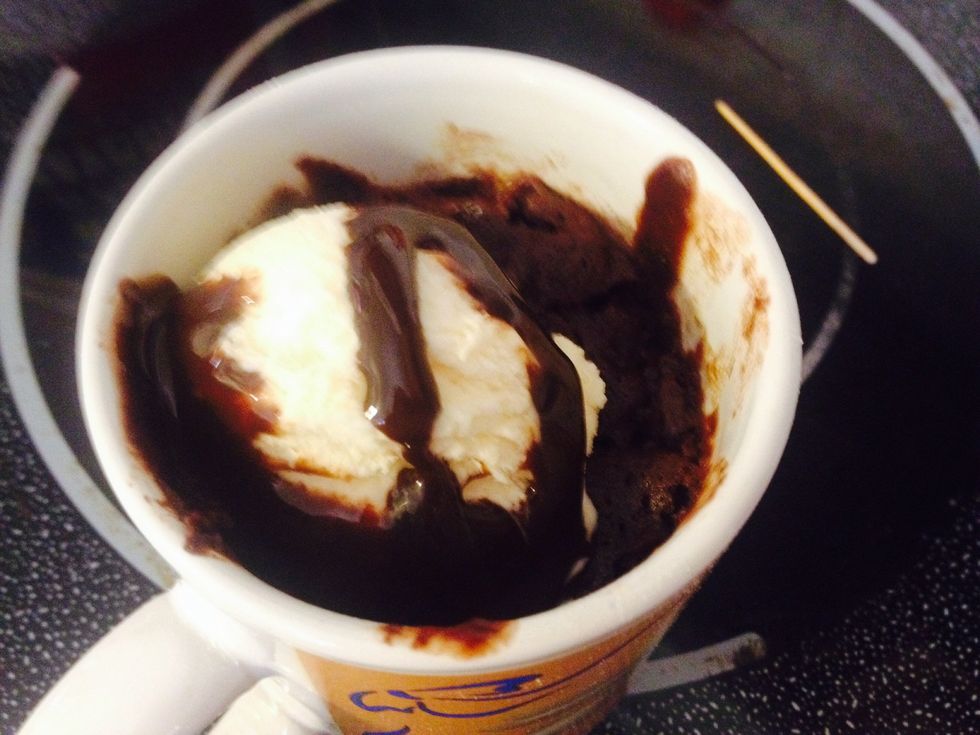 Add a chocolate drizzle (if your fancy enough :) )