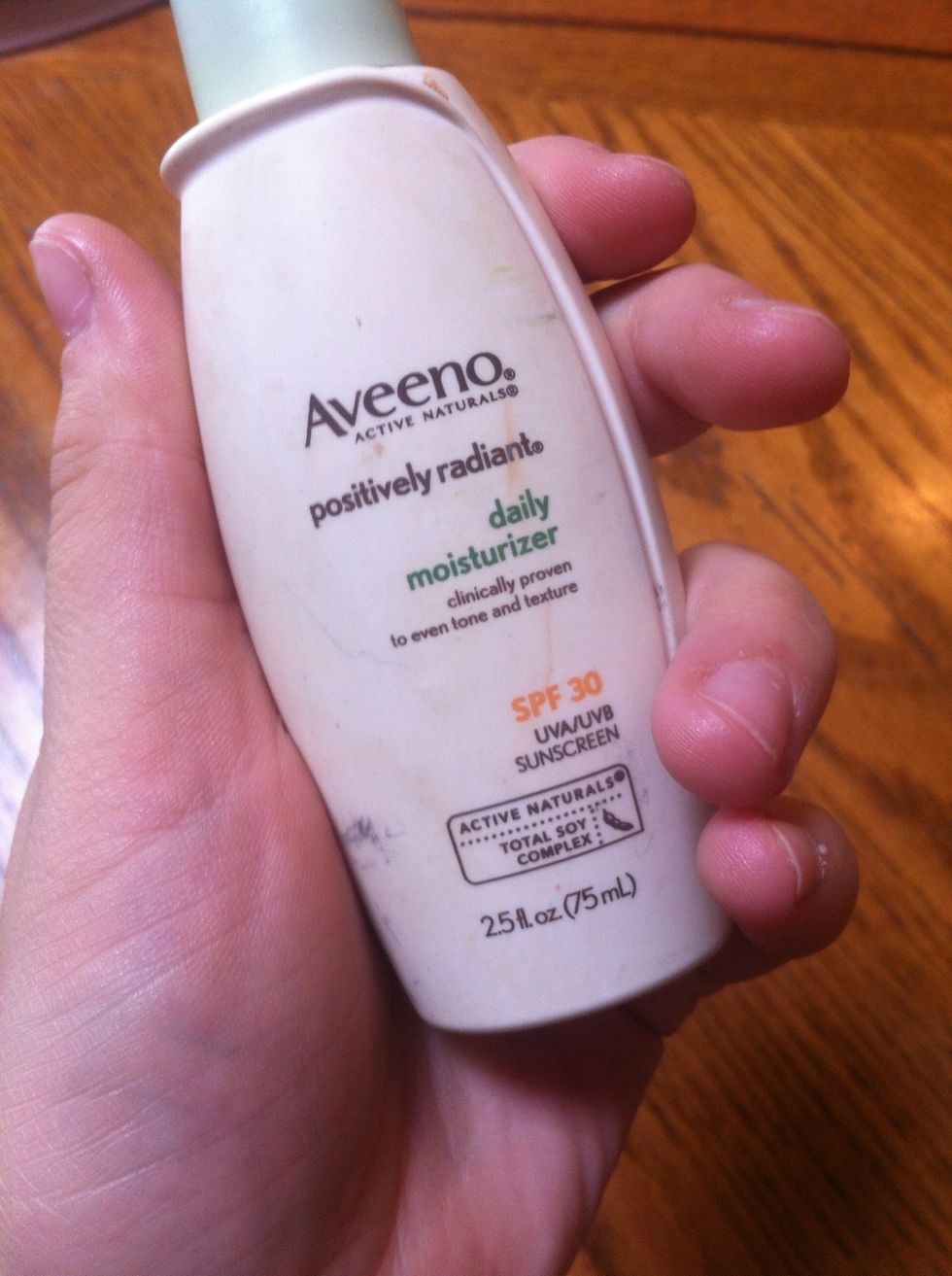 Add a few pumps of a light face  lotion