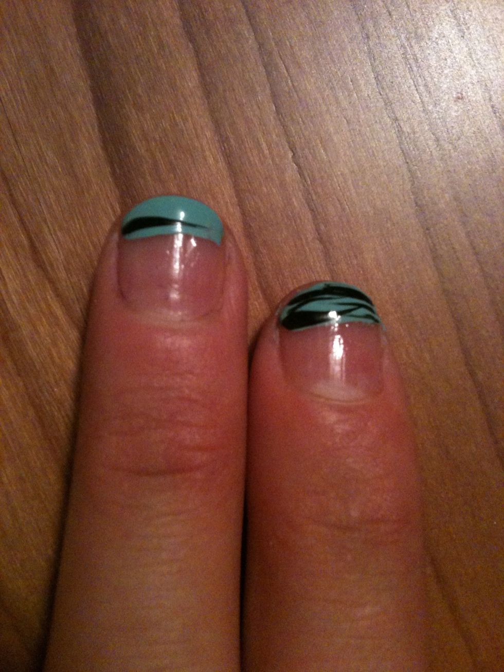 Add a quick black stripe like so.