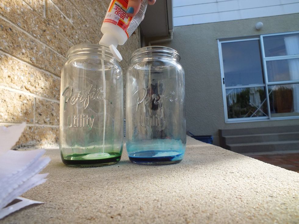 Add a squirt of mod Podge. Then stir together.