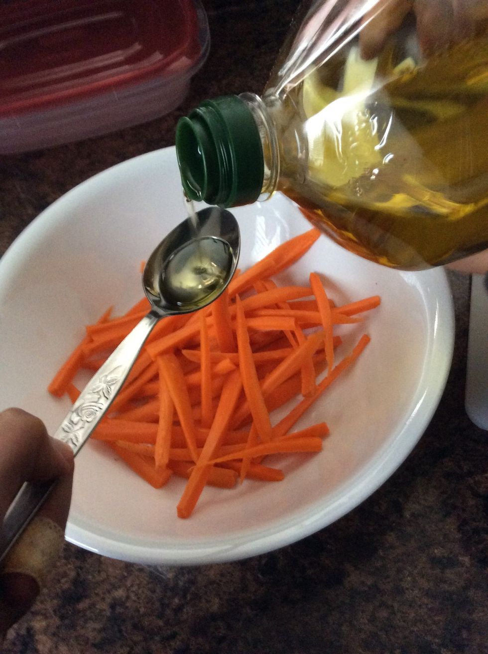 Add a teaspoon of olive oil and make sure each strip has some olive oil garnished onto it. There is 40 calories in the teaspoon of olive oil,no carbohydrates, no protein. 500ml olive oil is $ 4.47.