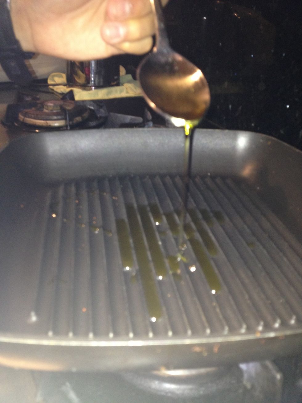 Add about 2 table spoons of oil into a pan